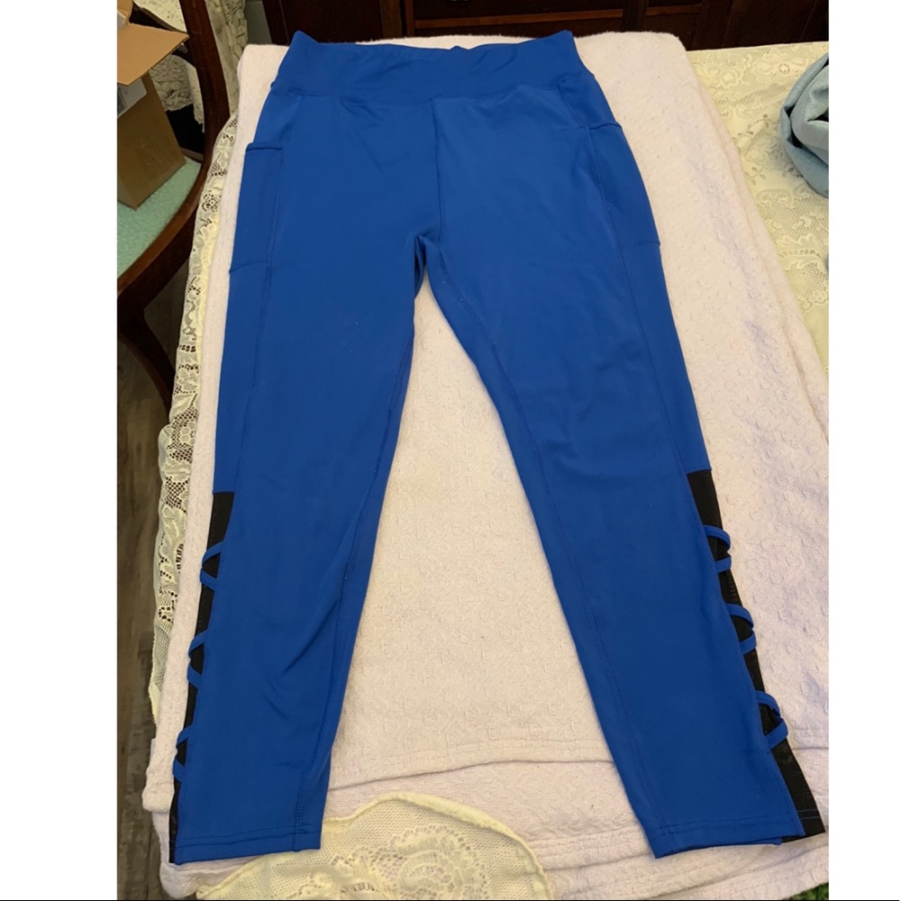 Pop Fit Blue Lily Legging